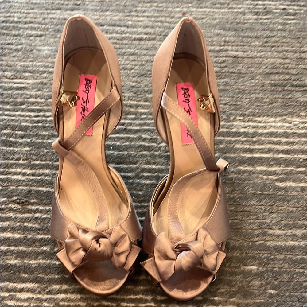Betsey Johnson Tan D'Orsay Heels with Bow Detail